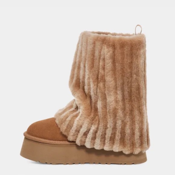 UGG Classic Short Sherpa Corduroy Platform Boot aka Churro UGGs 💗 - Picture 3 of 9